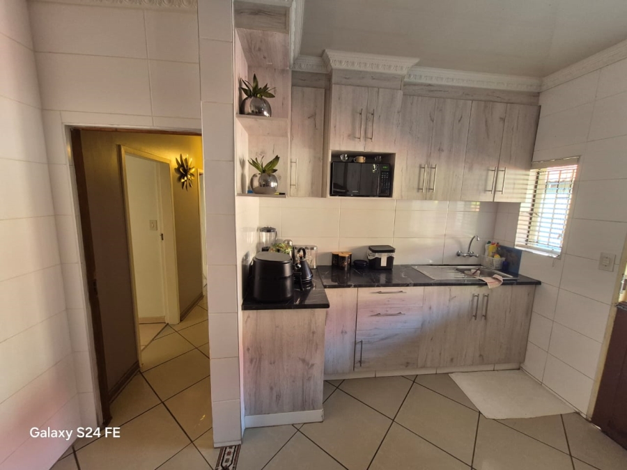 3 Bedroom Property for Sale in Rustenburg North North West
